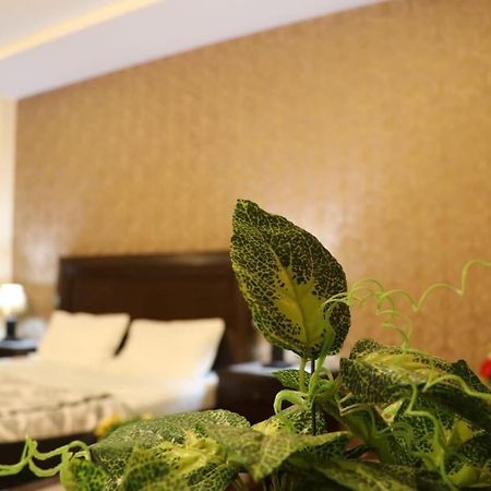 Cozy Studio Apartment In Bahria Town Rawalpindi Luaran gambar